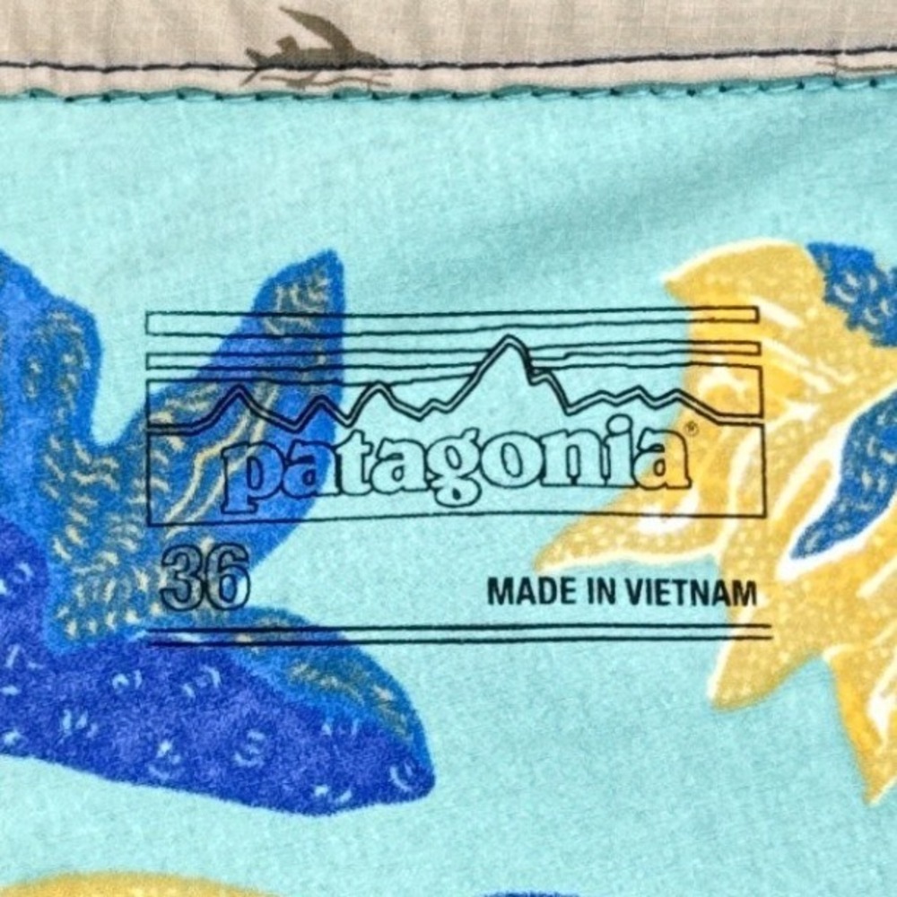 PATAGONIA Stretch Wavefarer Boardshorts 21" Mens 36 Blue Floral Swim Trunks - Picture 2 of 11